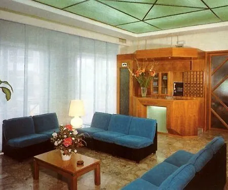 格拉迪奥拉酒店 2*